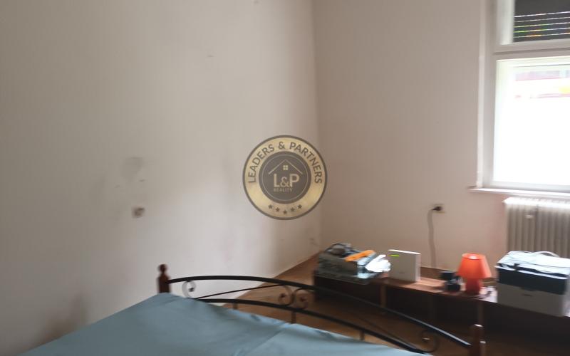 Rodinný dom s pozemkom - Rača