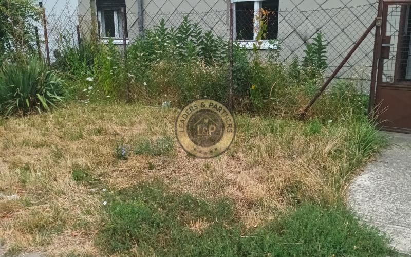 Rodinný dom s pozemkom - Rača