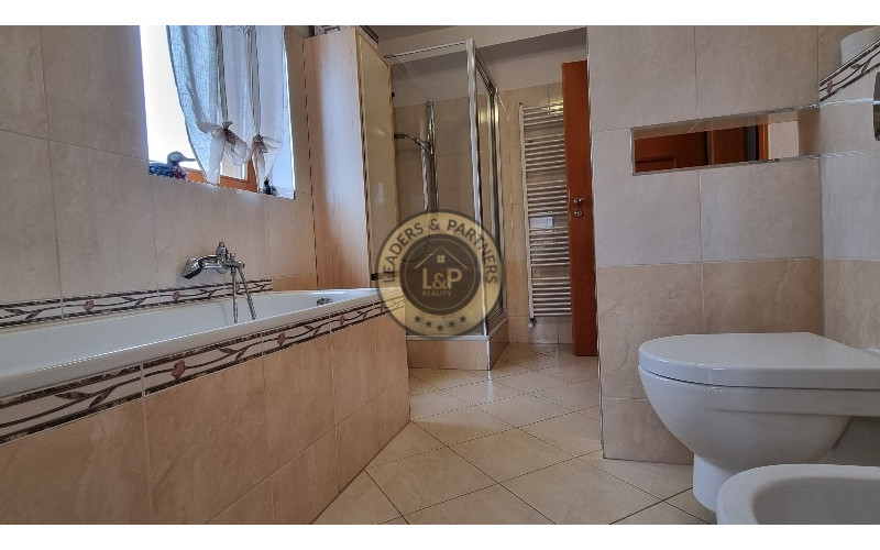 PRENÁJOM 3 IZBOVÉHO RODINNÉHO DOMU NOVOBANSKÁ - PETRŽALKA