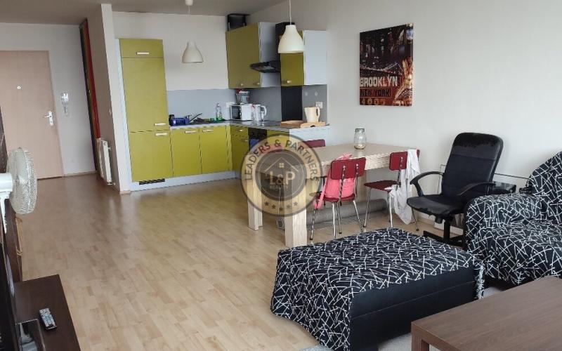 PRENÁJOM 2 IZBOVÝ BYT TRI VEŽE - BAJKALSKÁ RUŽINOV