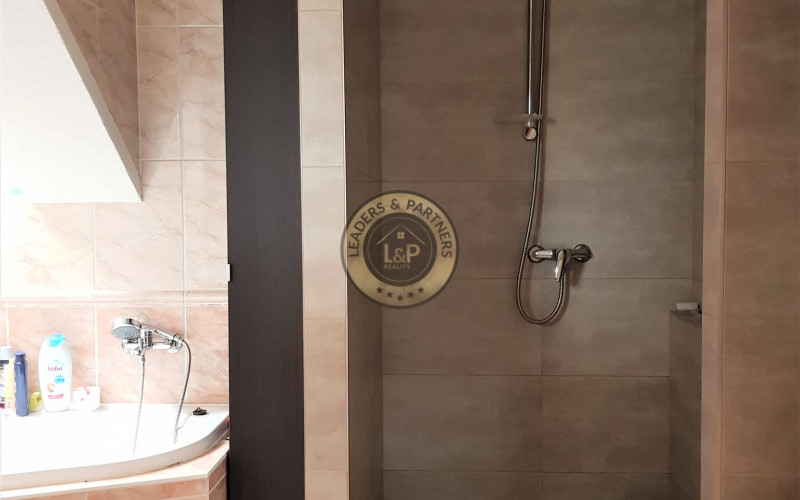 PREDAJ 5izbový rodinný dom Rajka