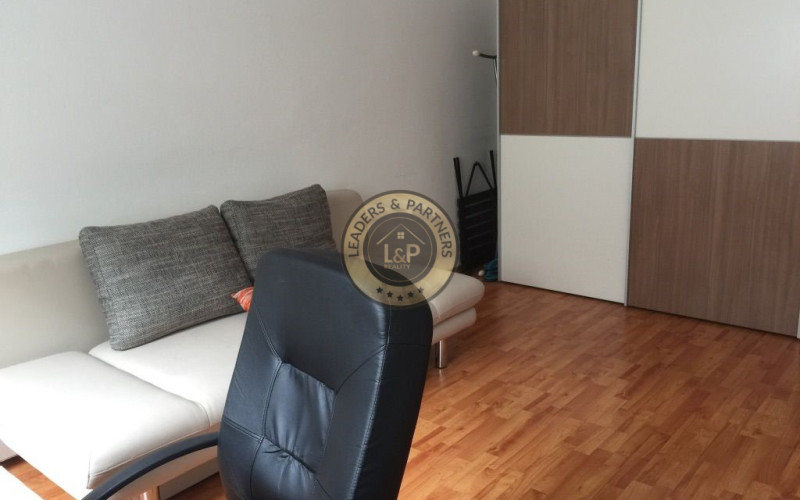 Prenájom 3 izbový byt Staré mesto Májkova ulica