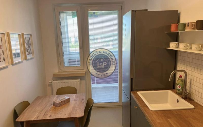 PRENÁJOM 3 izbový byt Dlhé Diely