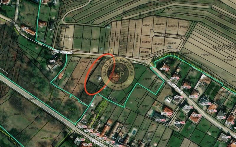 PREDAJ NÁDHERNÝ STAVEBNÝ POZEMOK MODRA - POD VINICAMI