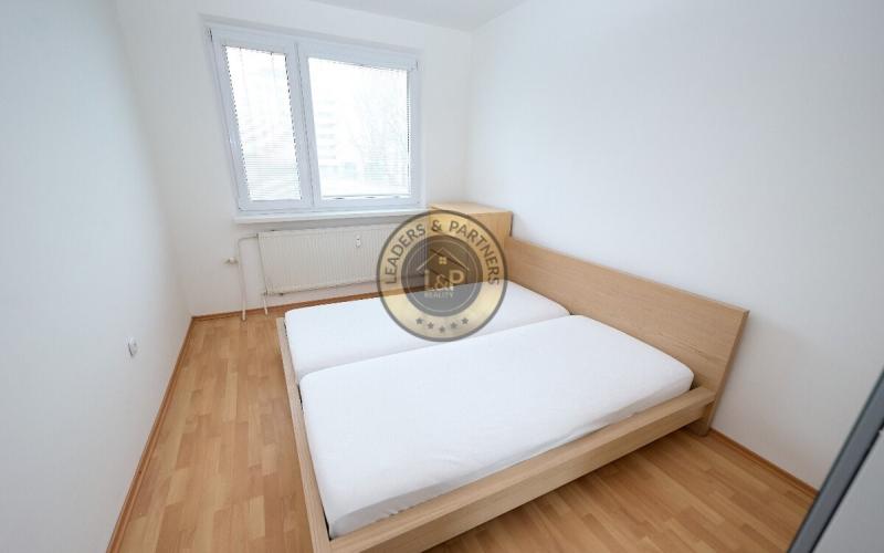 PRENÁJOM 3- IZBOVÉHO BYTU -  PETRŽALKA , BRATISLAVA