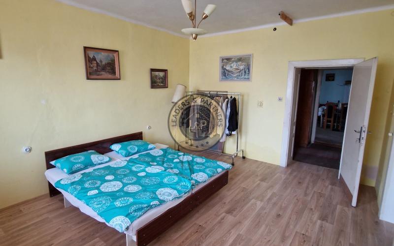 Ponúkame na predaj rodinný dom v Čáčove