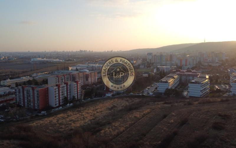 PREDAJ KRÁSNY 3 IZBOVÝ BYT RAČA - KARPATSKÉ NÁMESTIE