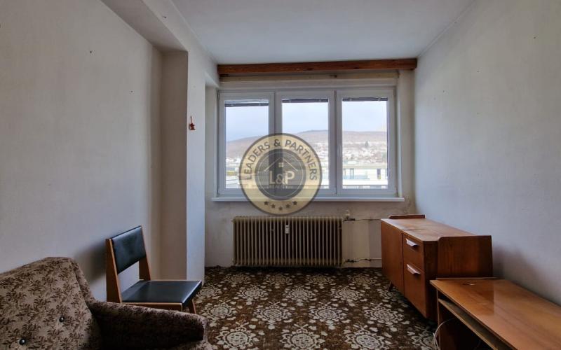 PREDAJ KRÁSNY 3 IZBOVÝ BYT RAČA - KARPATSKÉ NÁMESTIE