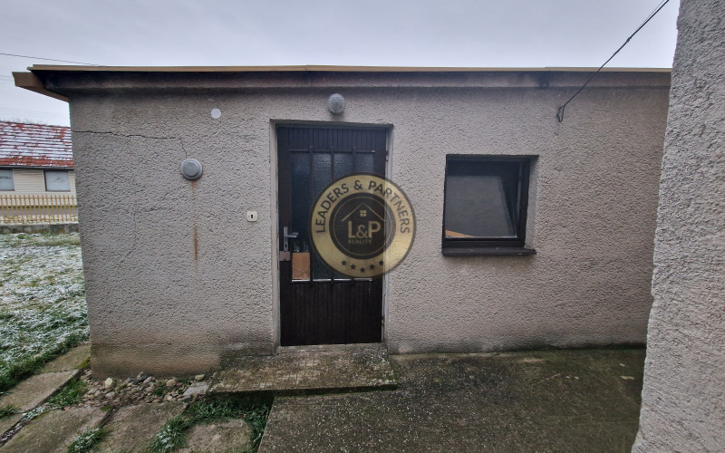 *NA PREDAJ* 3 izbový dom v obci Ostrov pri Piešťanoch