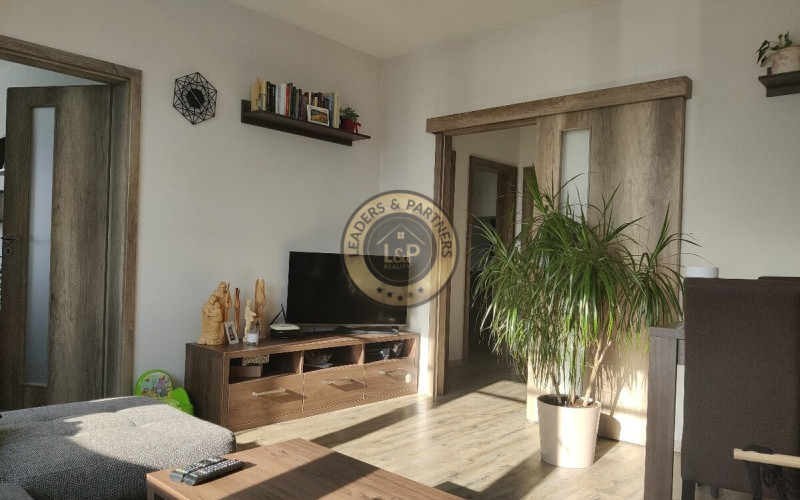 3 izbový byt Košice - KVP, Čordákova, kompl. rek., loggia, špajza, kumbál v byte, zariadenie v cene