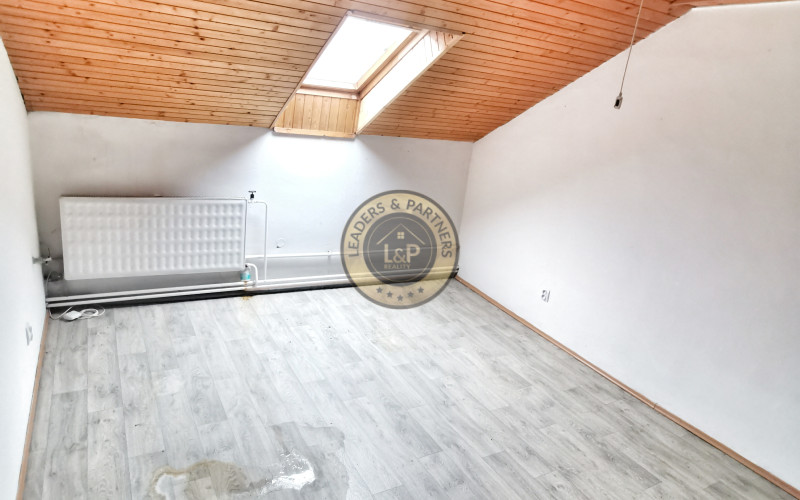 *NA PRENÁJOM* obchodný priestor Hlohovec