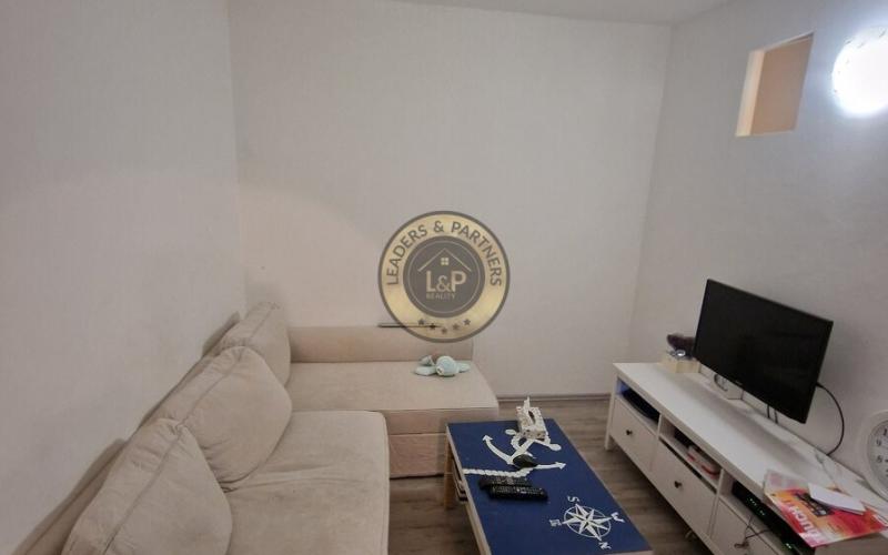 PREDAJ 1 IZBOVÝ BYT - HLAVNÁ ULICA  STUPAVA