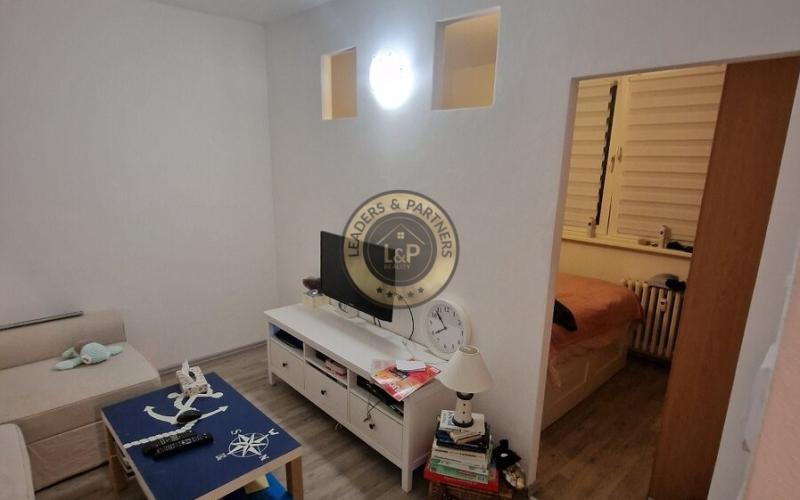 PREDAJ 1 IZBOVÝ BYT - HLAVNÁ ULICA  STUPAVA