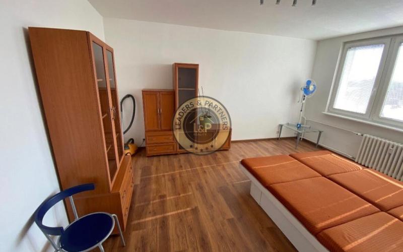 PRENÁJOM KRÁSNY 1 IZBOVY BYT, VRAKUŇA