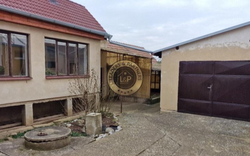 Na predaj rodinný dom v obci Zeleneč (Znížená cena!)