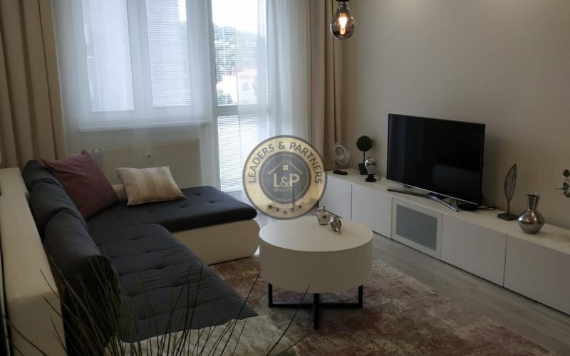 PRENÁJOM 4 IZBOVÝ BYT - STROMOVÁ NOVÉ MESTO