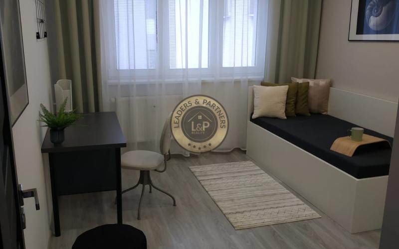 PRENÁJOM 4 IZBOVÝ BYT - STROMOVÁ NOVÉ MESTO