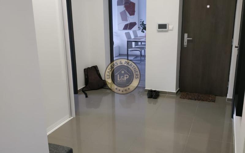 PRENÁJOM 4 IZBOVÝ BYT - STROMOVÁ NOVÉ MESTO