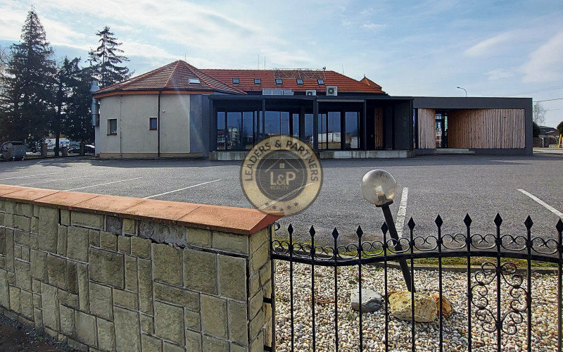 Na predaj Motorest KANADA - Hriadky.