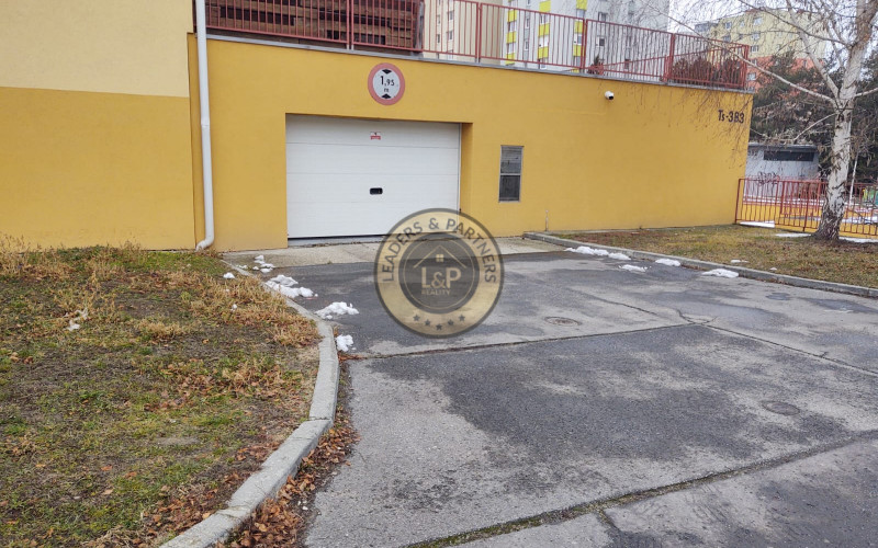 VEĽKOMETRÁŽNÝ BYT PRE RODINU, DÚBRAVKA