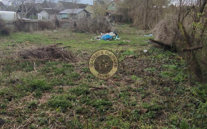 Stavebný pozemok v obci Čáry