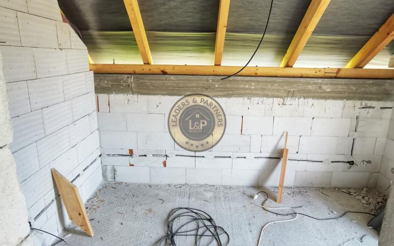 Rozostavaný 4 izbový dom, Pečeňady