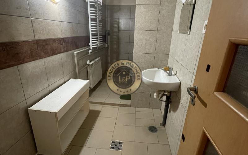 Prenájom 4-izbového domu v Zavare