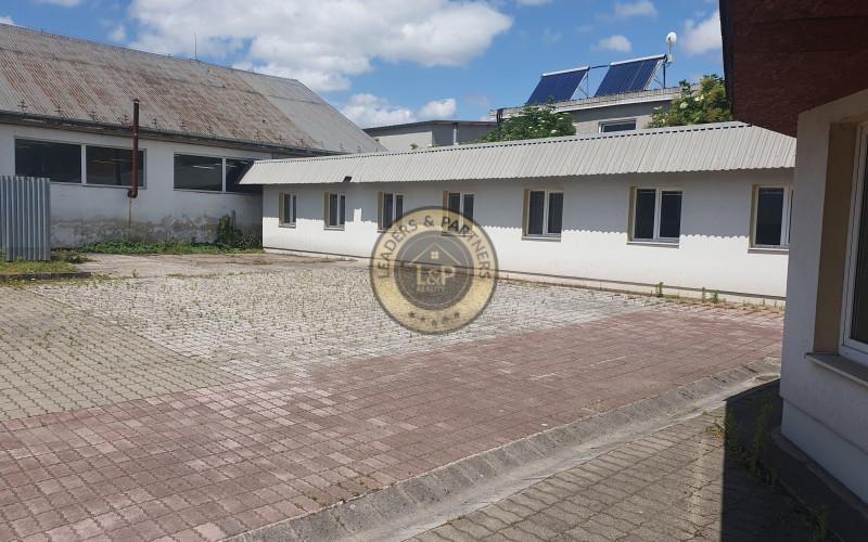 Prenájom  kancelárskych priestorov s 15  x parkovacími miestami  Košice-Barca