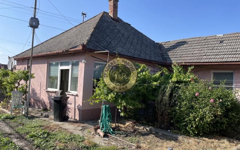 STARŠÍ RODINNÝ DOM NA PREDAJ - KAJAL