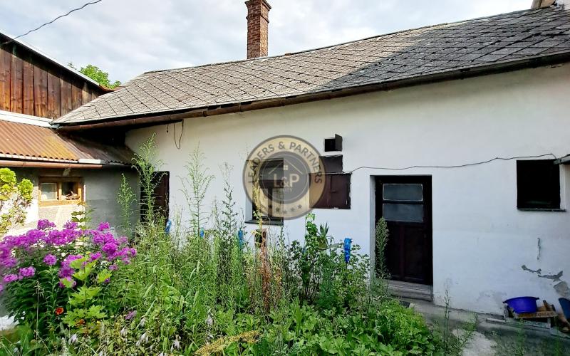 Exkluzívne na predaj dom v radovej zástavbe v historickom centre mesta Gelnica