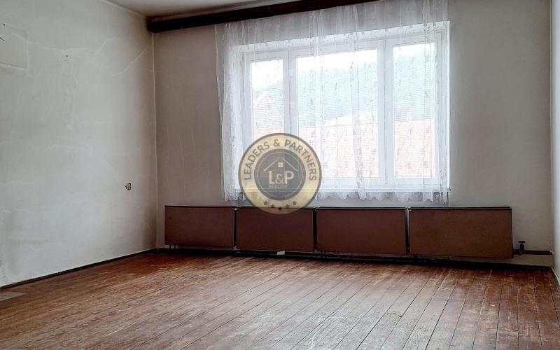 Exkluzívne na predaj dom v radovej zástavbe v historickom centre mesta Gelnica