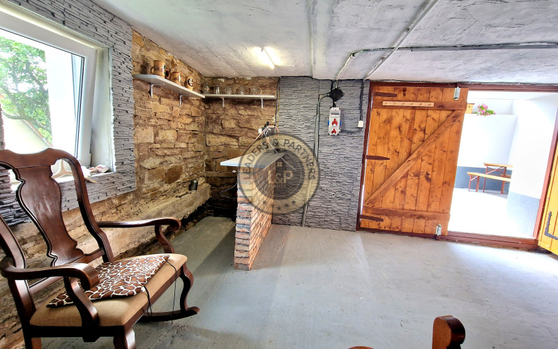 U KOVÁČOV / Podkozince - Chalupa v kľudnej lokalite