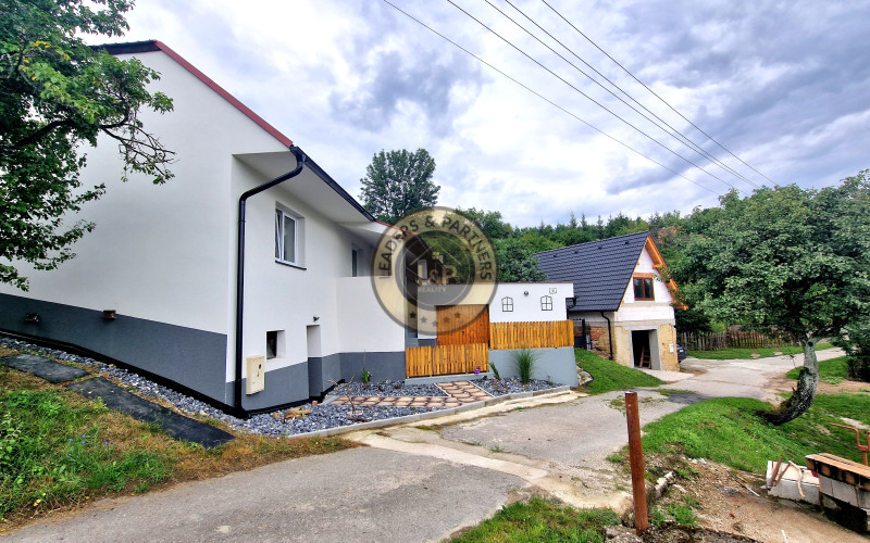 U KOVÁČOV / Podkozince - Chalupa v kľudnej lokalite