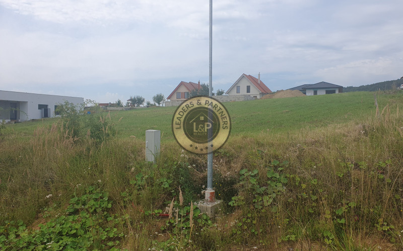 Predaj stavebný pozemok v obci Župčany 2116 m2