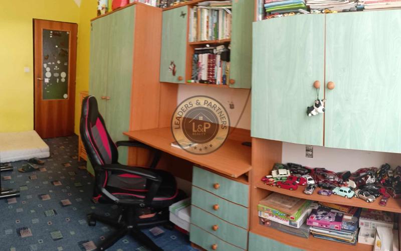 3 - izb. byt, Dénešova ul. - KVP, čiastočná rekonštrukcia, 70 m2