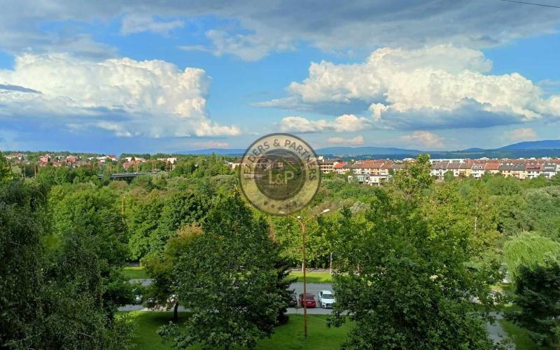 3 - izb. byt, Dénešova ul. - KVP, čiastočná rekonštrukcia, 70 m2