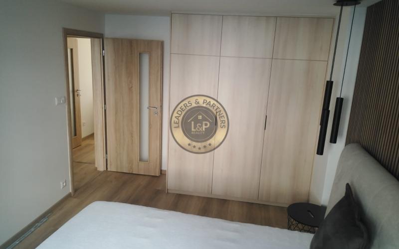 Rezervované -Prenájom 2 izbový byt  ul .Šoltésovej  s garážou Staré Mesto