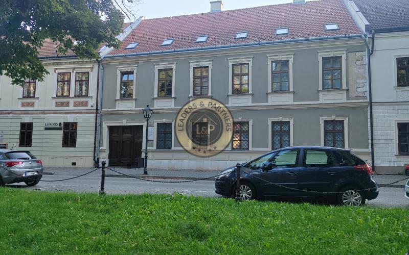 Kancelária v Trnave na prenájom, Kapitulská ul. - centrum mesta, 30 m2