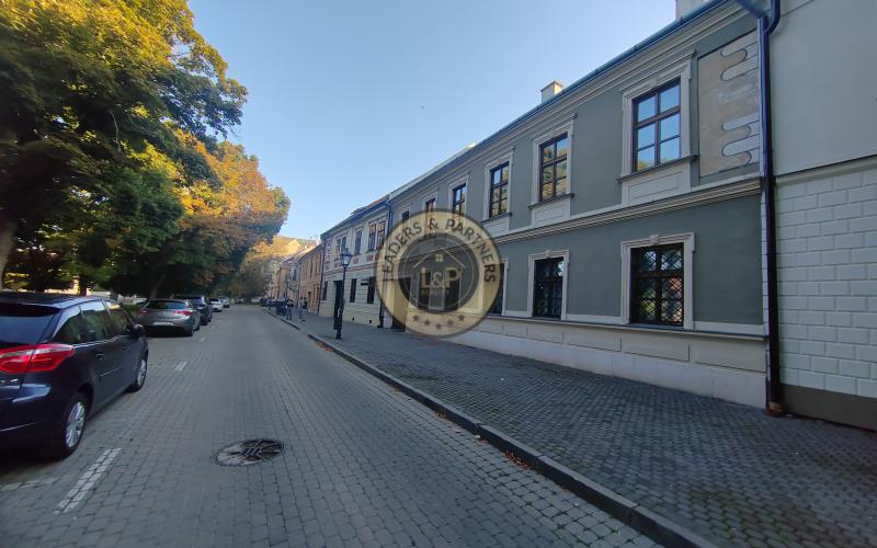 Kancelária v Trnave na prenájom, Kapitulská ul. - centrum mesta, 30 m2