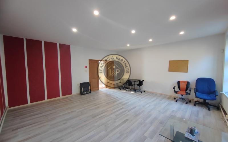 Kancelária v Trnave na prenájom, Kapitulská ul. - centrum mesta, 30 m2