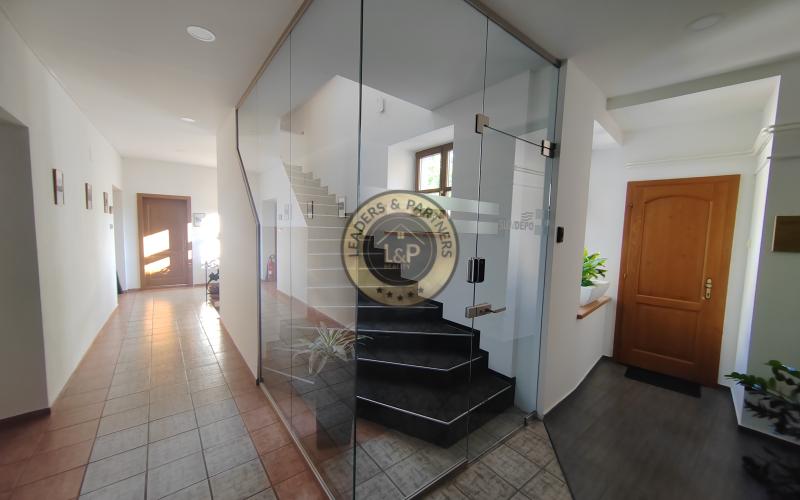 Kancelária v Trnave na prenájom, Kapitulská ul. - centrum mesta, 30 m2