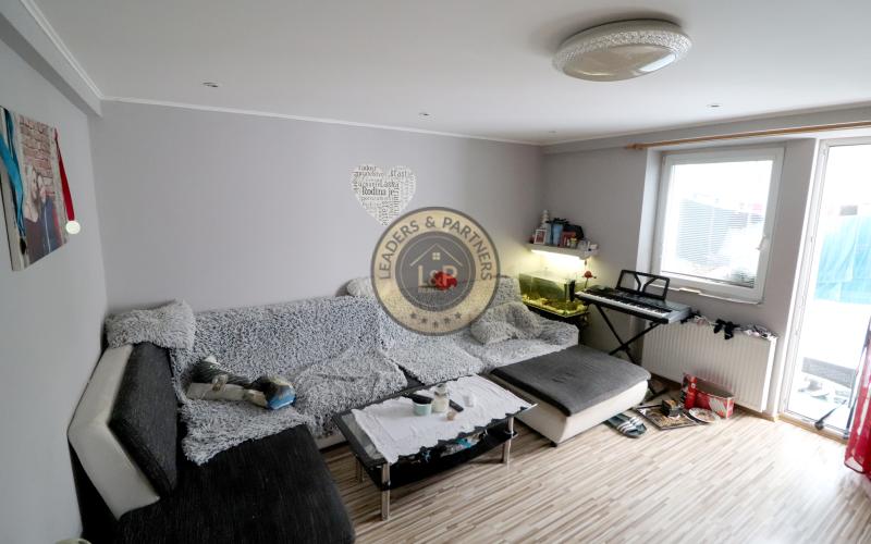 PREDAJ: 2 izbový byt po rekonštrukcii, Hlohovec