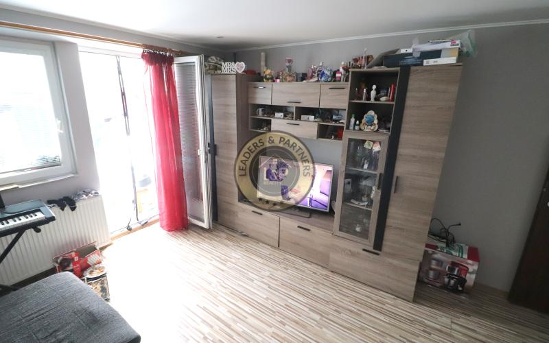 PREDAJ: 2 izbový byt po rekonštrukcii, Hlohovec