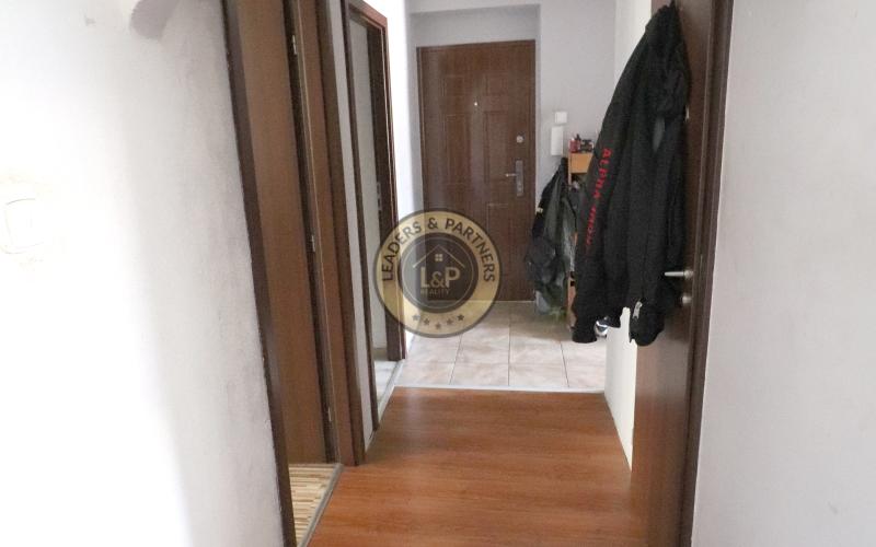 PREDAJ: 2 izbový byt po rekonštrukcii, Hlohovec