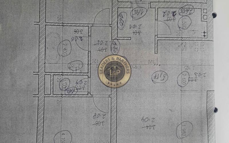 Pekný 3 izbový byt na predaj, Bernolákovo-Dubová ul., balkón, vlastné parkovanie