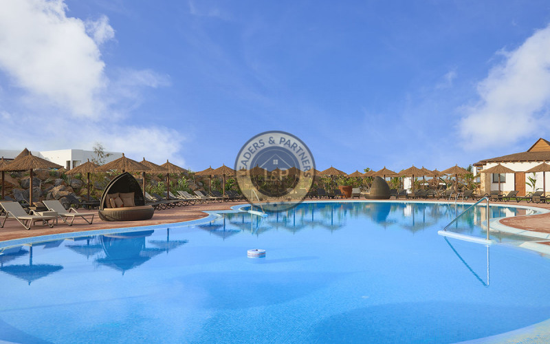 Apartmány v rezorte MELIÃ Llana Beach Resort & Spa, ostrov Sal, Kapverdy