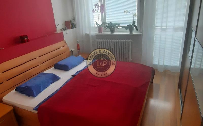 PREDAJ, KRÁSNY, PRIESTRANNÝ 4-IZBOVÝ BYT NA RAJČIANSKEJ ULICI