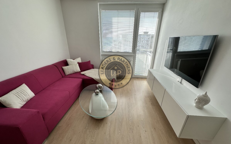 PREDAJ , NÁDHERNÝ , 1,5-IZBOVÝ BYT , RUŽINOV , RUŽINOVSKÁ ULICA