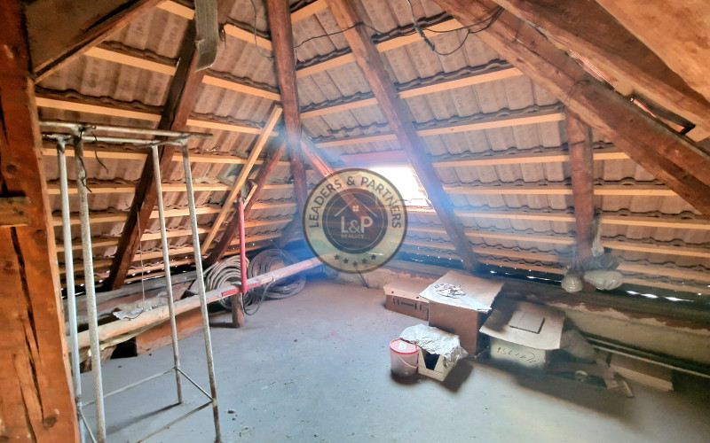 *NOVÁ CENA* veľký rodinný dom s garážou a krásnym pozemkom Piešťany/ Sládkovičova