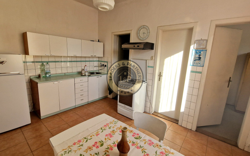 *NOVÁ CENA* veľký rodinný dom s garážou a krásnym pozemkom Piešťany/ Sládkovičova